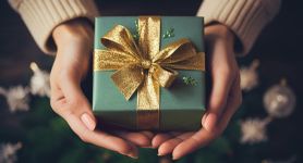 cadeau-main-femme-278x150.jpg